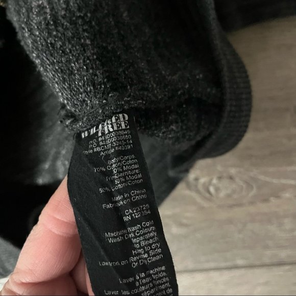 Aritzia Wilfred Free Rousseau sweater size Small - Picture 8 of 8